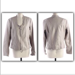 𝅺Ellen Tracy faux leather fitted moto jacket size M